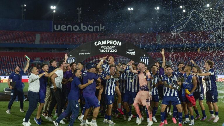 Talleres celebró la Supercopa Internacional en el estadio Kempes