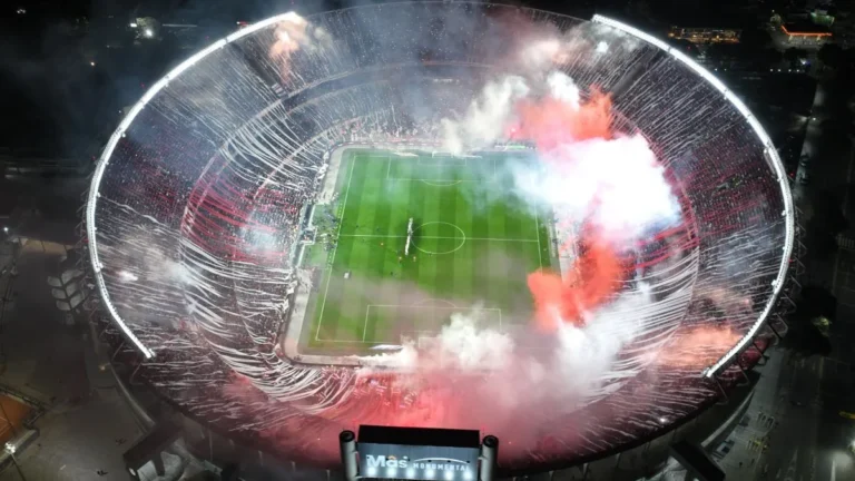 En dos horas, se agotaron las entradas para el superclásico Boca – River