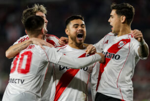 River goleó a Barracas