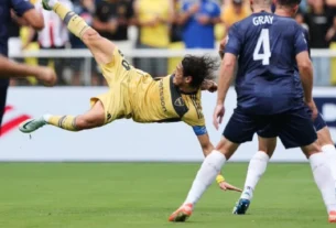 Boca espera un milagro frente a Auckland