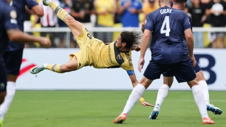 Boca espera un milagro frente a Auckland