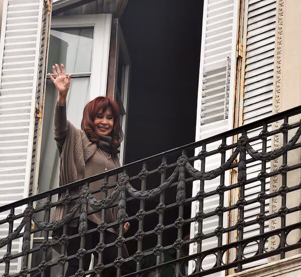 La Justicia revisará este lunes la prisión domiciliaria de Cristina Kirchner