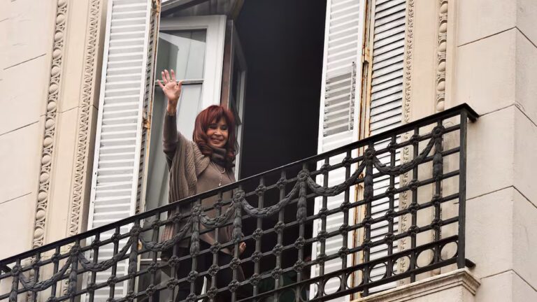 La Justicia revisará este lunes la prisión domiciliaria de Cristina Kirchner