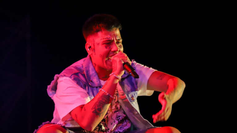 Duki estrena «5202»