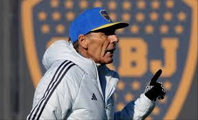 Russo le marcó la cancha a Palacios