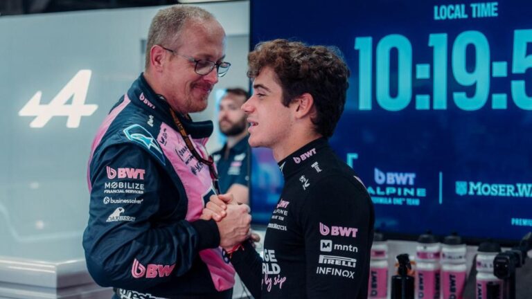 Colapinto terminó 16° en una práctica caótica