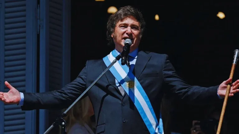 El Gobierno nacional planea reducir un 10% del personal estatal para 2026