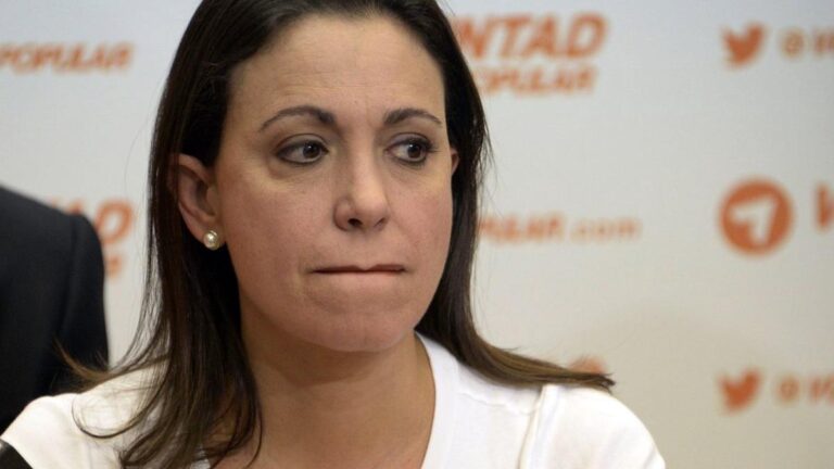 Cancelaron la conferencia de Corina Machado