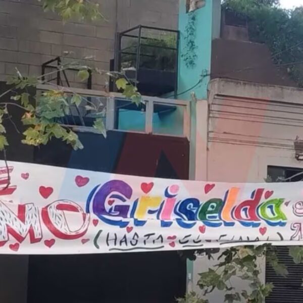 Apareció un misterioso pasacalle para Griselda Siciliani